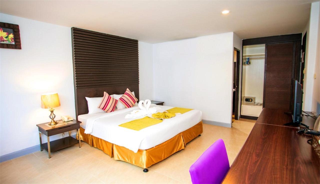 Sino House Patong Otel Dış mekan fotoğraf