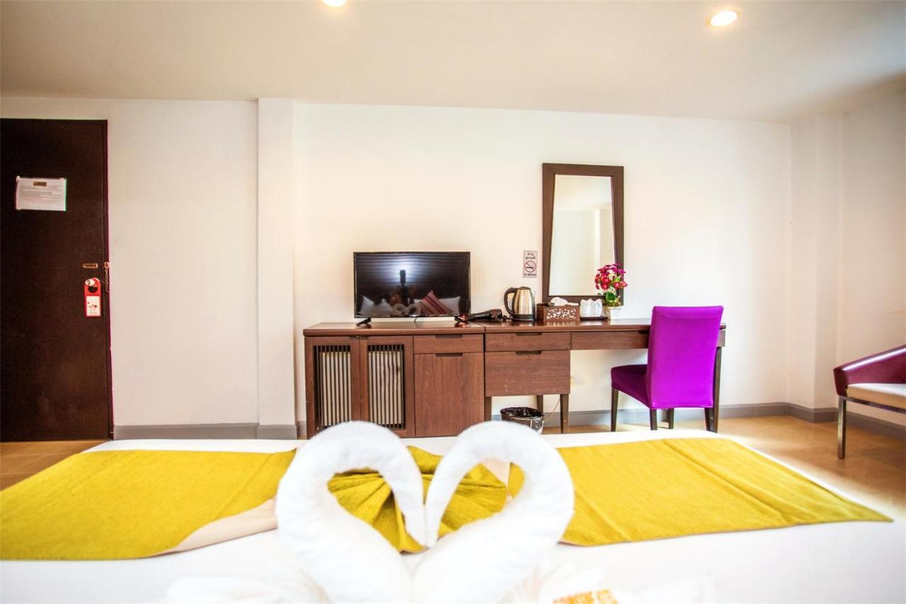 Sino House Patong Otel Dış mekan fotoğraf