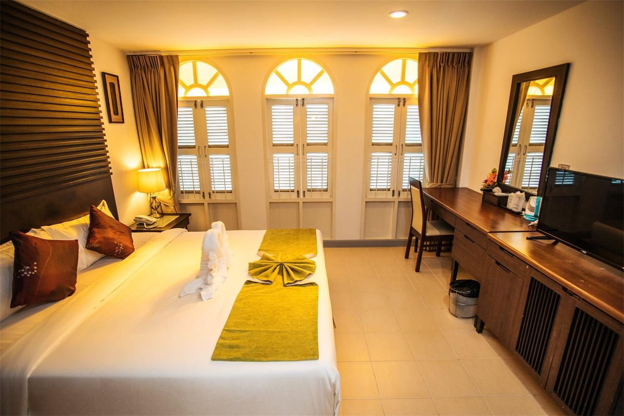 Sino House Patong Otel Dış mekan fotoğraf
