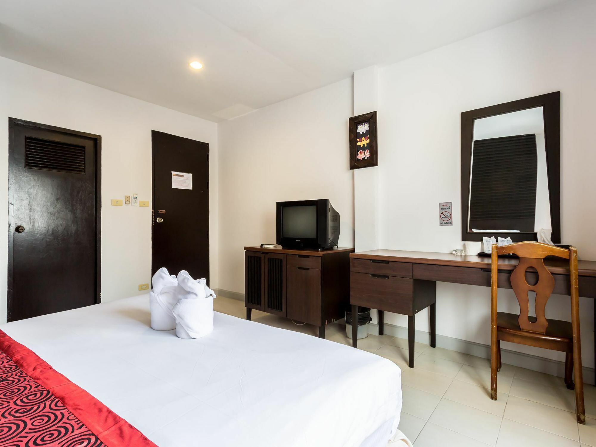 Sino House Patong Otel Dış mekan fotoğraf