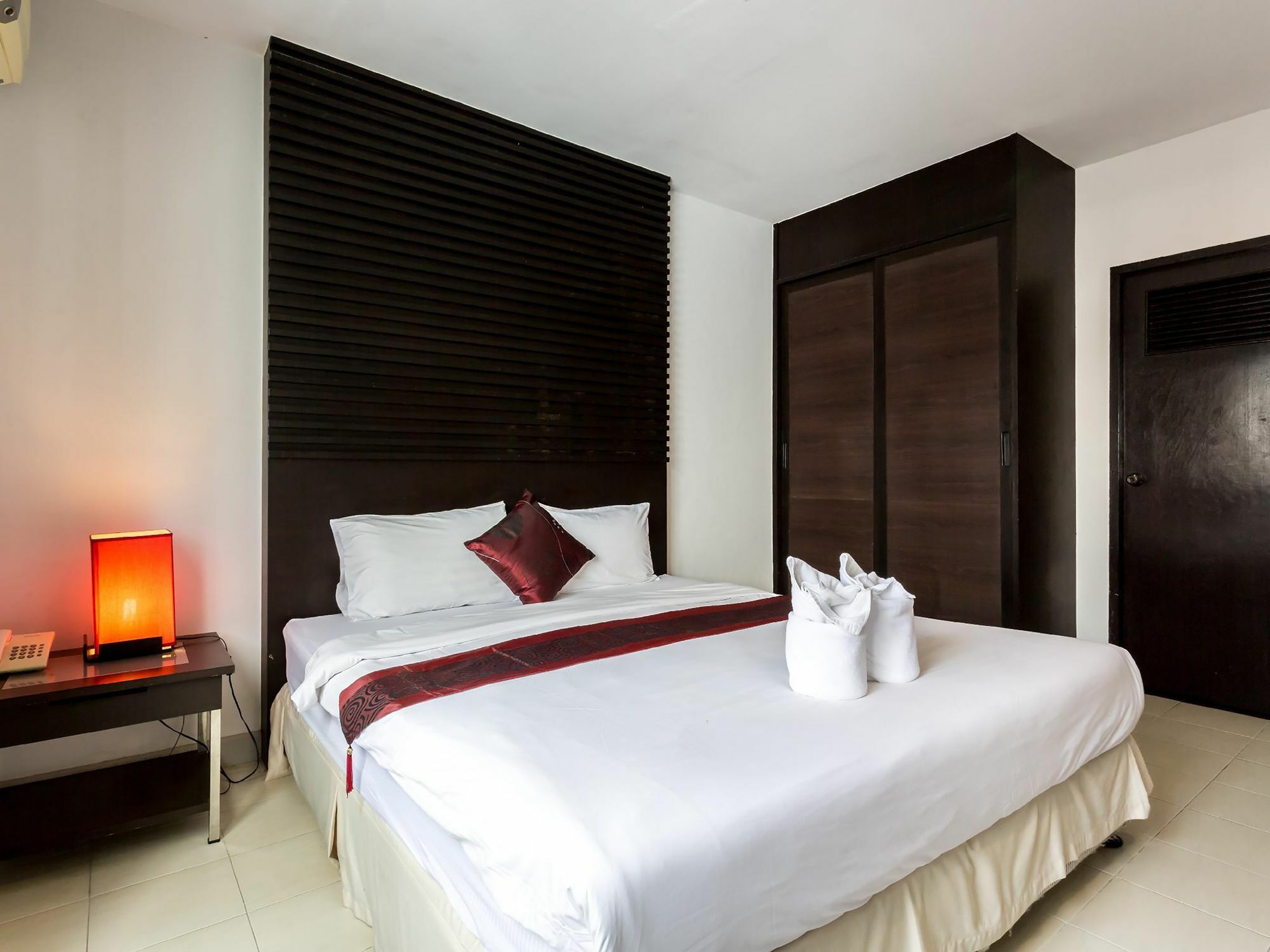 Sino House Patong Otel Dış mekan fotoğraf