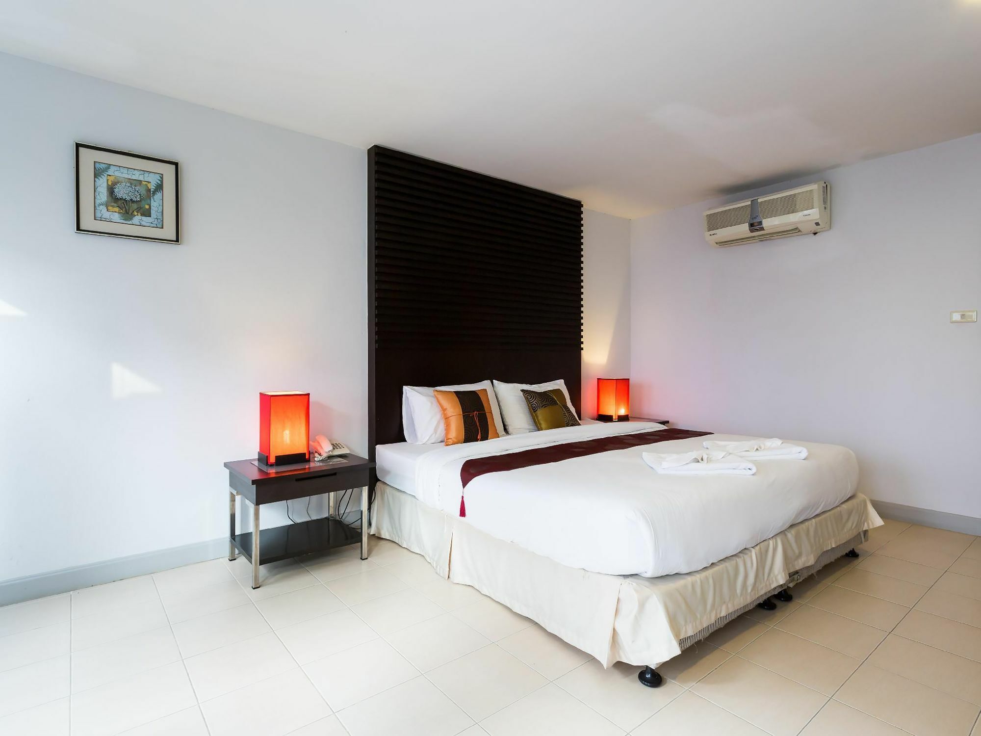 Sino House Patong Otel Dış mekan fotoğraf
