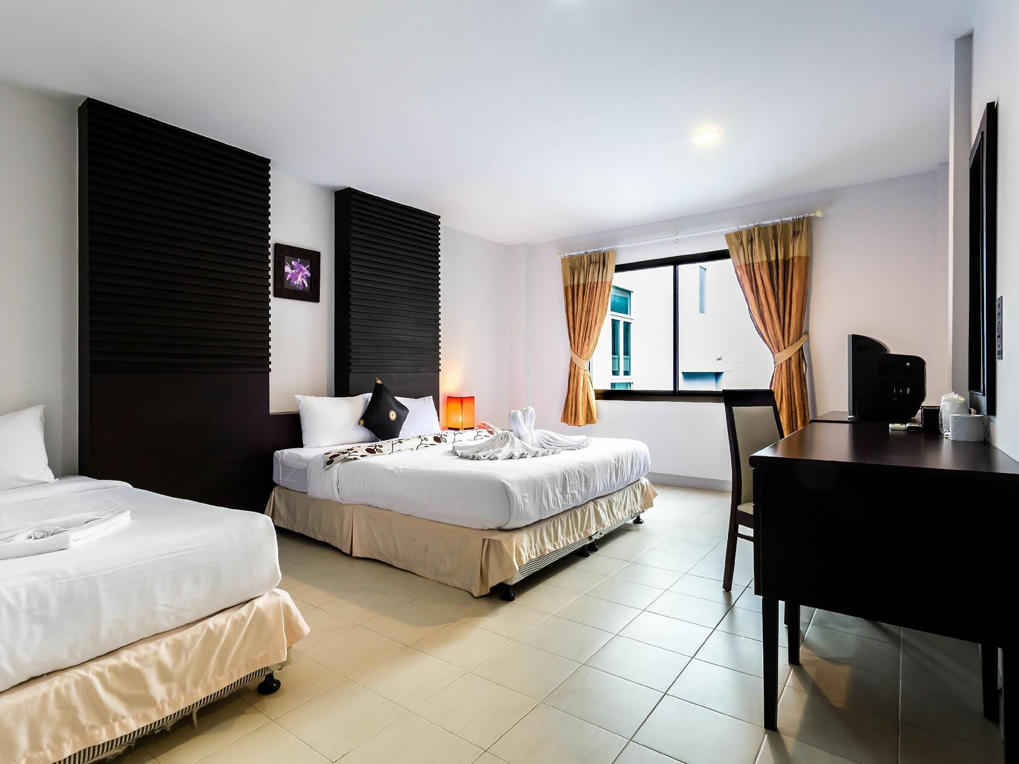 Sino House Patong Otel Dış mekan fotoğraf